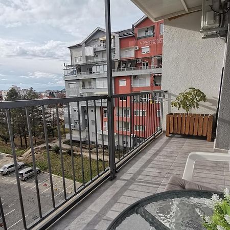 Jana Apartment Ohrid Bagian luar foto